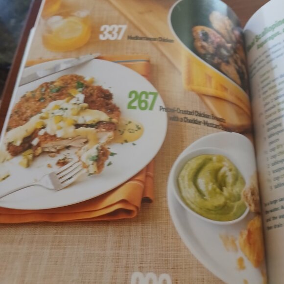 Rachael Ray 365 No Repeats A year of Deliciously Different Dinners Cookbook GUC - Picture 8 of 8